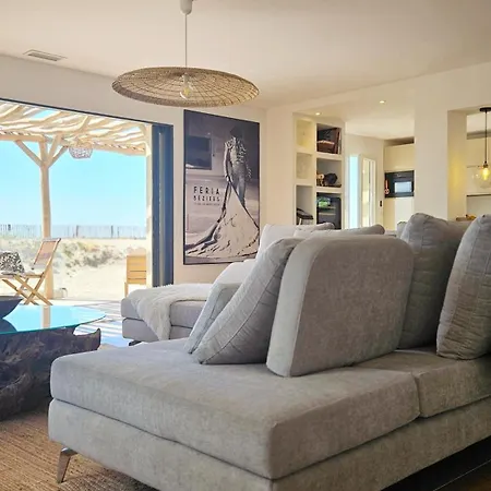 Villa Unique En Front De Mer! Astrea Et Sa Piscine