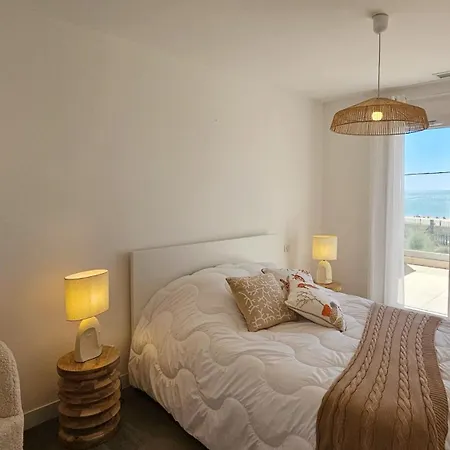 Unique En Front De Mer! Astrea Et Sa Piscine