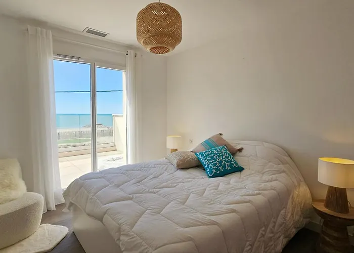 Unique En Front De Mer! Astrea Et Sa Piscine Фронтиньян