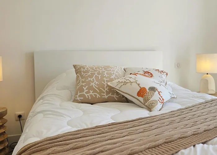 Unique En Front De Mer! Astrea Et Sa Piscine Фронтиньян