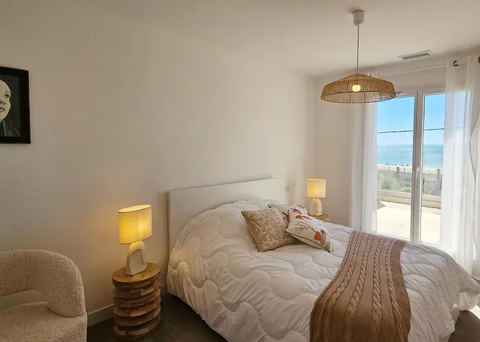 Unique En Front De Mer! Astrea Et Sa Piscine